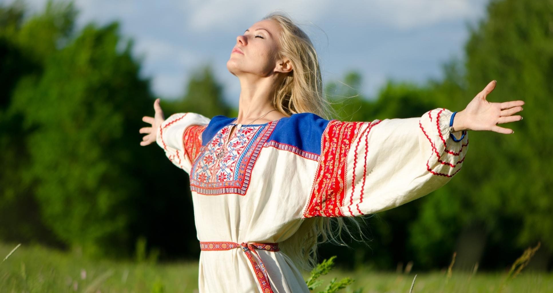 Take a pause and enjoy Slavic women — streaming from Xiangtan