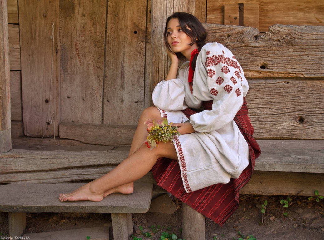 Fresh photos, fresh mood — Women in Slavic costumes online in Xiangtan